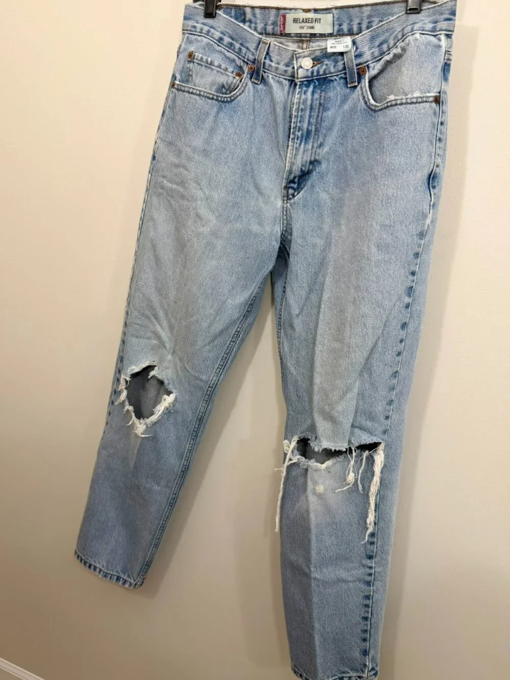 Levi’s 550 Relaxed Fit Jeans W33 L32 • Heavy Distress • Vintage • Authentic Wear